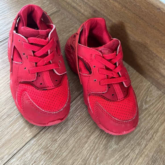 Nike toddler Huarache red tennis shoe size 8C - Picture 3 of 8